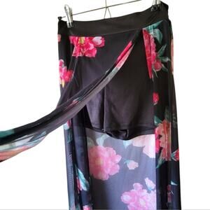 Medium Derek Heart Midi Skort Thigh High Slits Black & Pink Floral Mesh Skirt